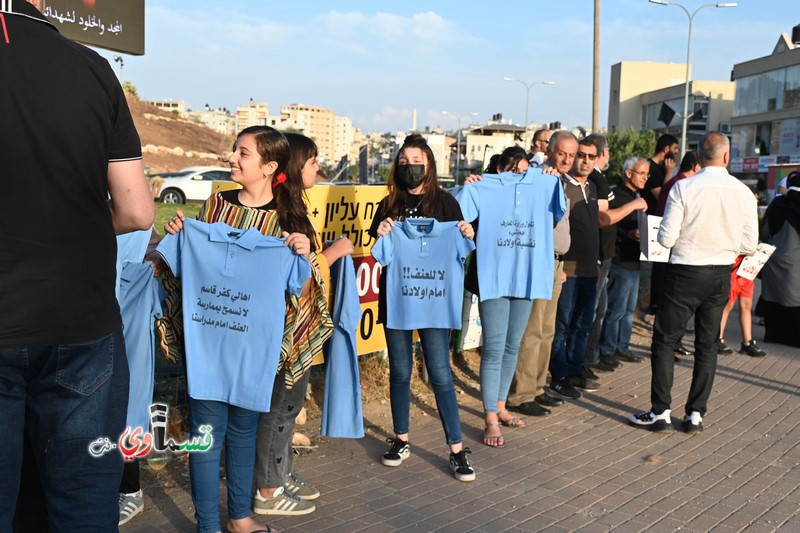 فيديو: مشاركة واسعة من اهالي وطلاب في الوقفة التنديدية ضد عنف الشرطة ويؤكدون : طلابنا ومدارسنا خط احمر ... مع غياب نواب البرلمان القسماويين ...